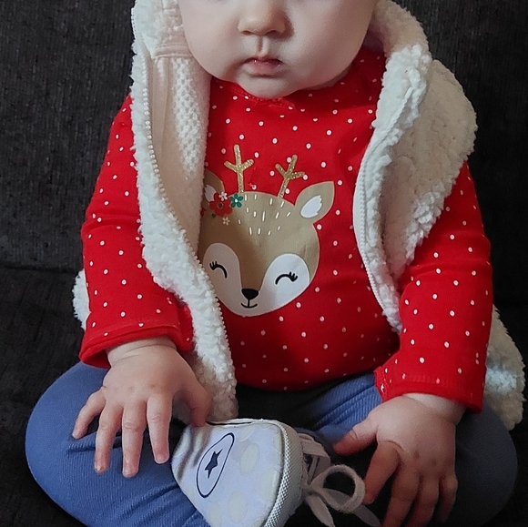 Carter's Baby Girl Ivory Off White Extra Furry Sherpa Outerwear Zipper Vest 6M - Picture 2 of 9